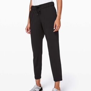 NWOT Lululemon On the Fly 7/8 Pant Black Size 4
